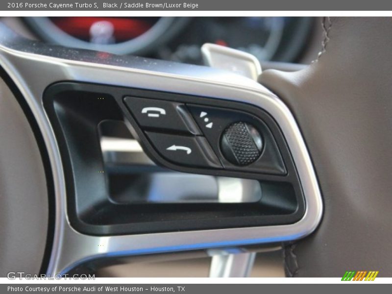Controls of 2016 Cayenne Turbo S