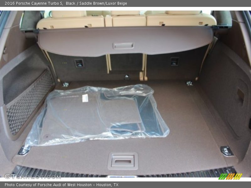  2016 Cayenne Turbo S Trunk
