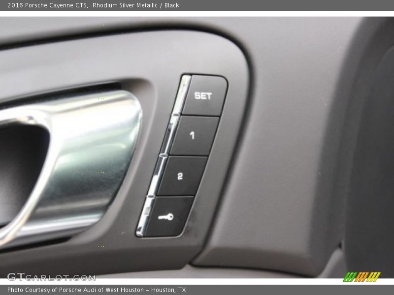 Controls of 2016 Cayenne GTS