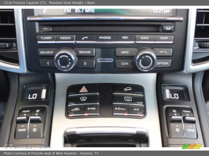 Controls of 2016 Cayenne GTS