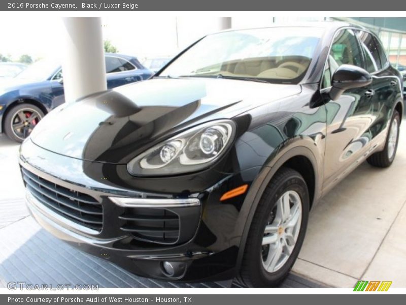 Black / Luxor Beige 2016 Porsche Cayenne
