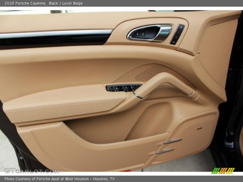 Black / Luxor Beige 2016 Porsche Cayenne