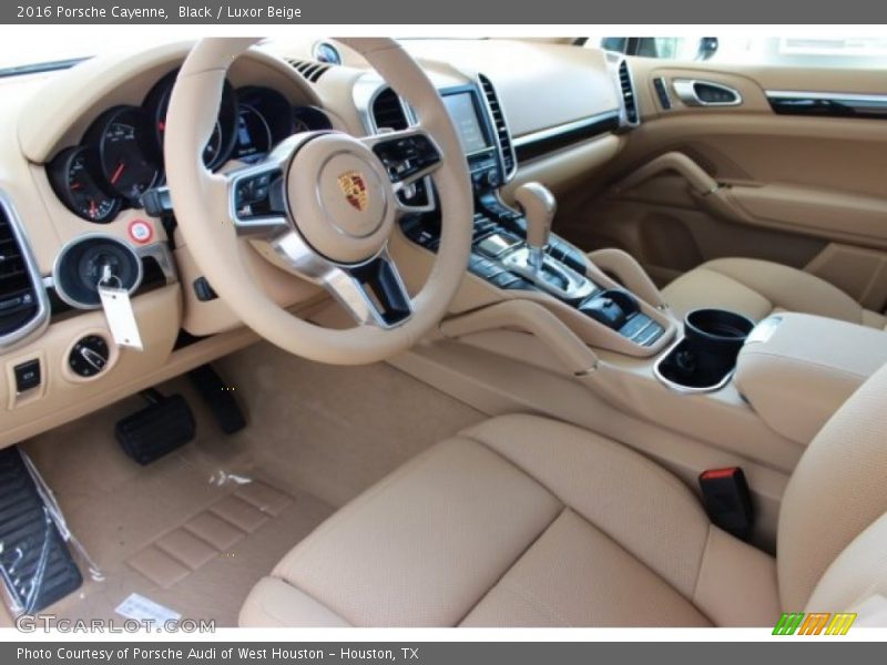 Black / Luxor Beige 2016 Porsche Cayenne