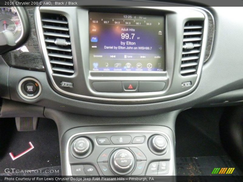 Controls of 2016 200 C AWD