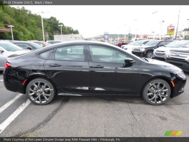 Black / Black 2016 Chrysler 200 S