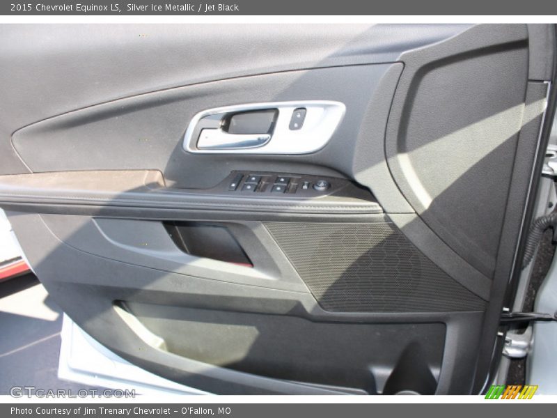 Silver Ice Metallic / Jet Black 2015 Chevrolet Equinox LS