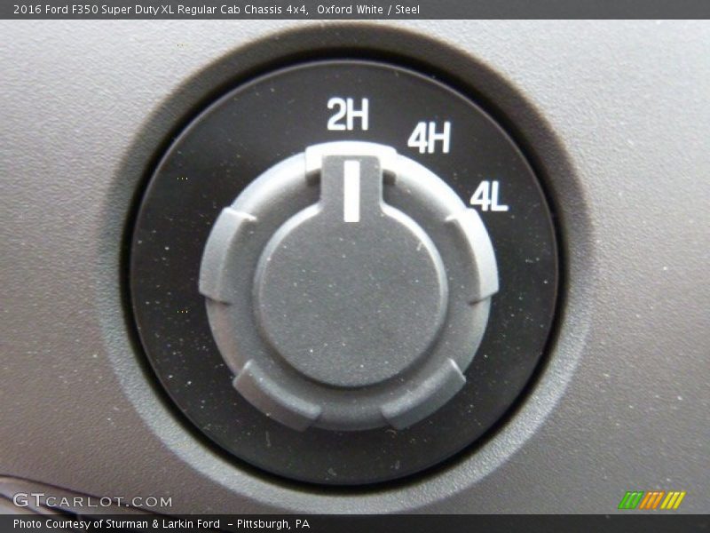Controls of 2016 F350 Super Duty XL Regular Cab Chassis 4x4
