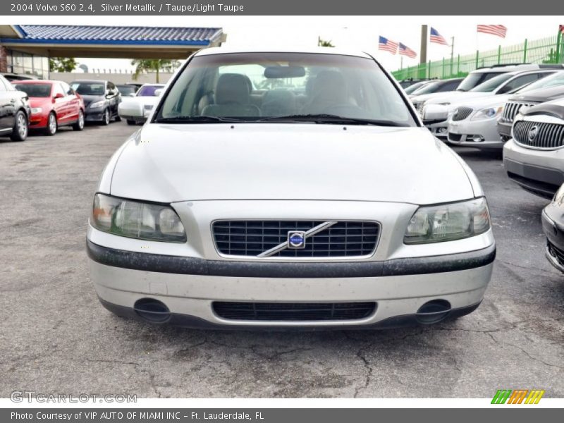 Silver Metallic / Taupe/Light Taupe 2004 Volvo S60 2.4