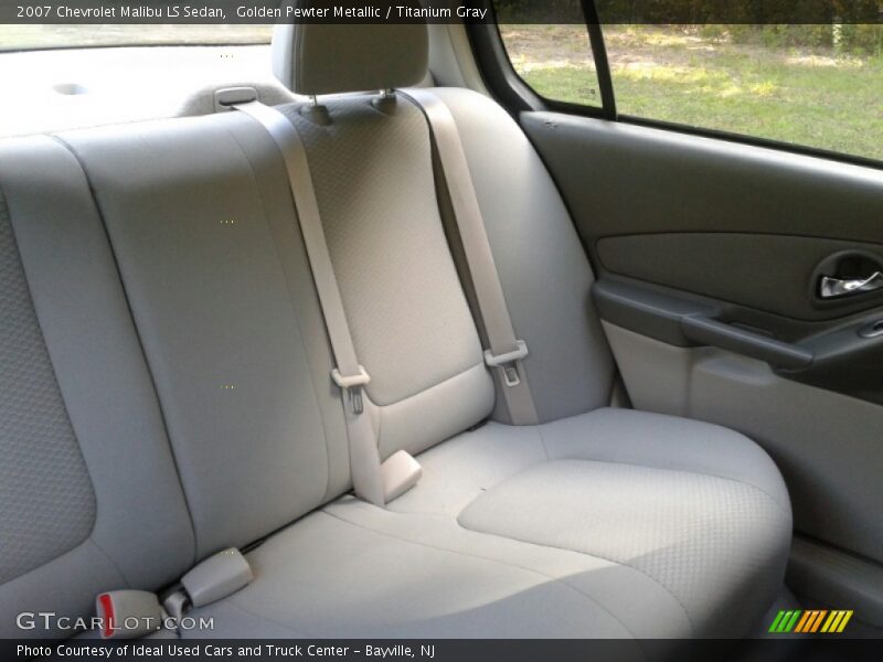 Golden Pewter Metallic / Titanium Gray 2007 Chevrolet Malibu LS Sedan