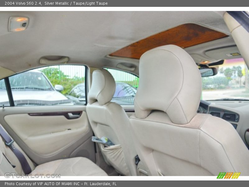 Silver Metallic / Taupe/Light Taupe 2004 Volvo S60 2.4