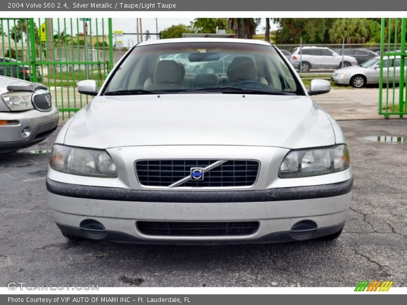 Silver Metallic / Taupe/Light Taupe 2004 Volvo S60 2.4