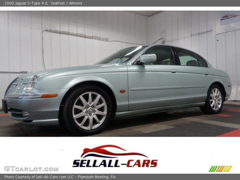 Seafrost / Almond 2000 Jaguar S-Type 4.0