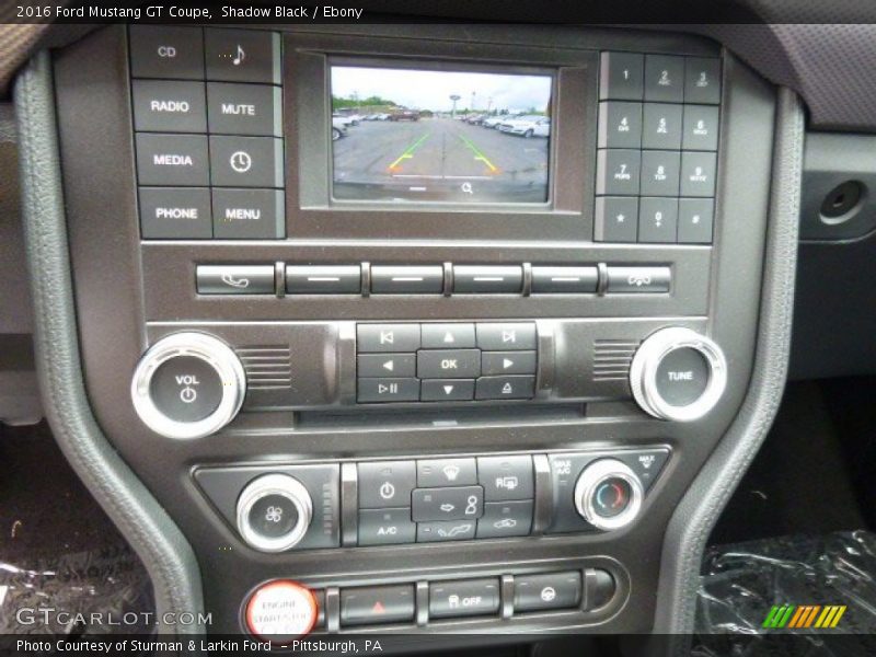 Controls of 2016 Mustang GT Coupe