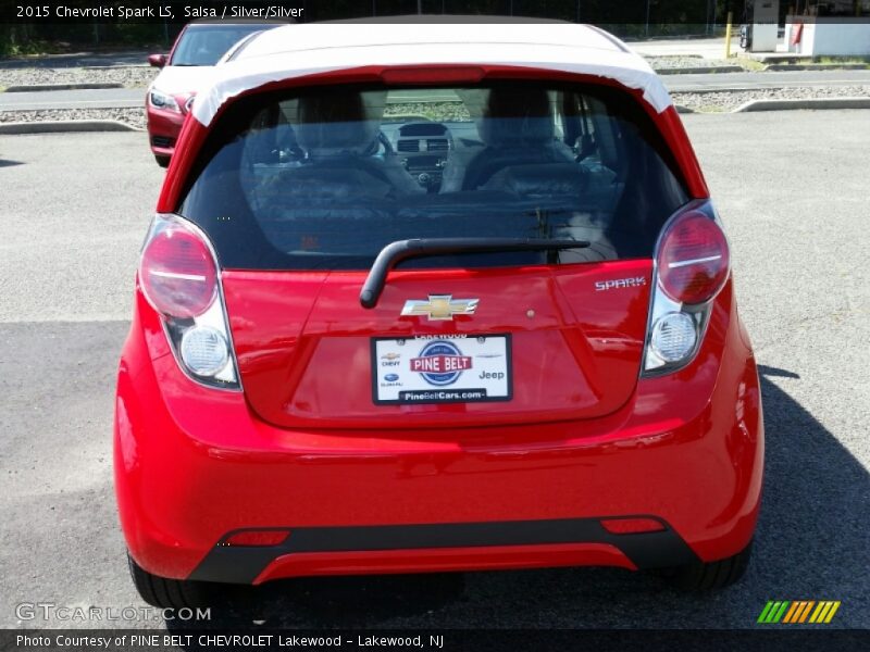 Salsa / Silver/Silver 2015 Chevrolet Spark LS