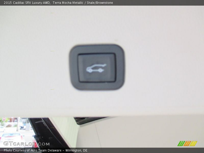 Terra Mocha Metallic / Shale/Brownstone 2015 Cadillac SRX Luxury AWD