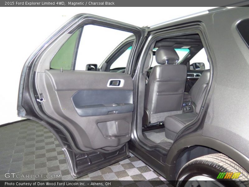 Magnetic / Charcoal Black 2015 Ford Explorer Limited 4WD