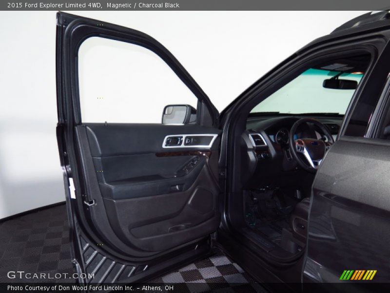 Magnetic / Charcoal Black 2015 Ford Explorer Limited 4WD