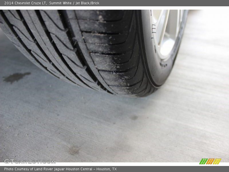 Summit White / Jet Black/Brick 2014 Chevrolet Cruze LT