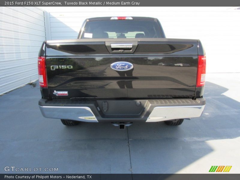 Tuxedo Black Metallic / Medium Earth Gray 2015 Ford F150 XLT SuperCrew