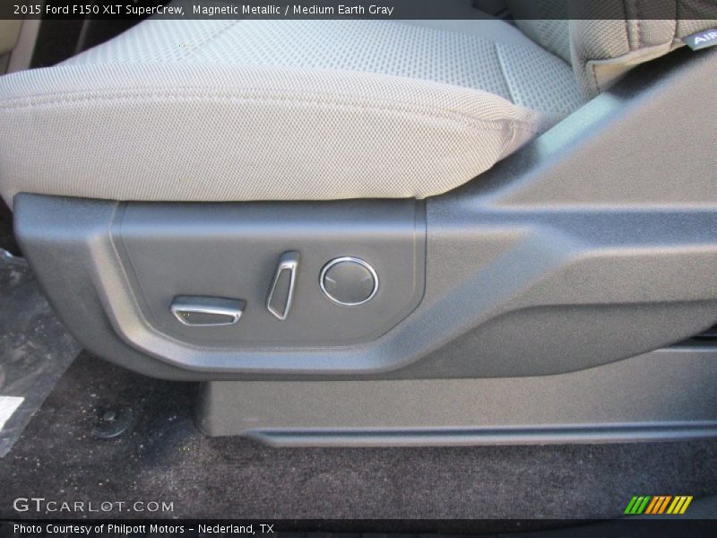 Magnetic Metallic / Medium Earth Gray 2015 Ford F150 XLT SuperCrew