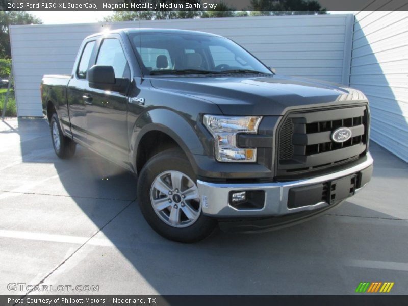 Front 3/4 View of 2015 F150 XL SuperCab