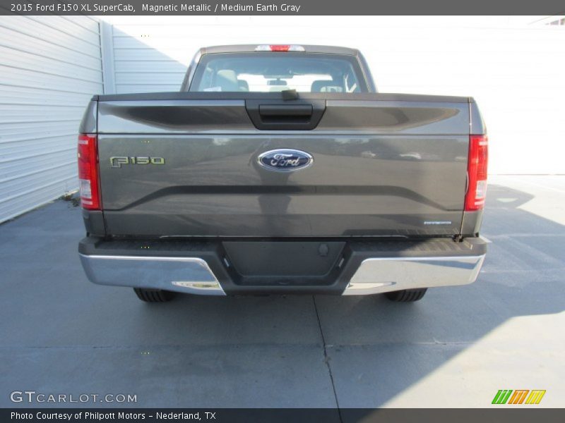 Magnetic Metallic / Medium Earth Gray 2015 Ford F150 XL SuperCab