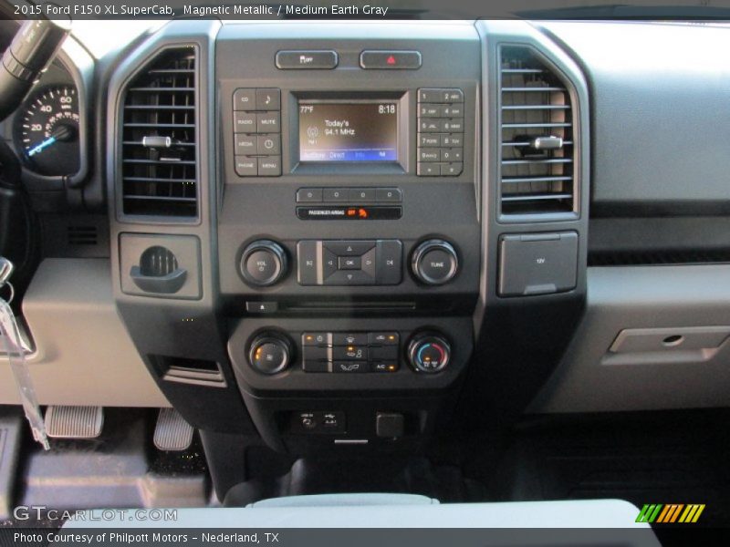Magnetic Metallic / Medium Earth Gray 2015 Ford F150 XL SuperCab