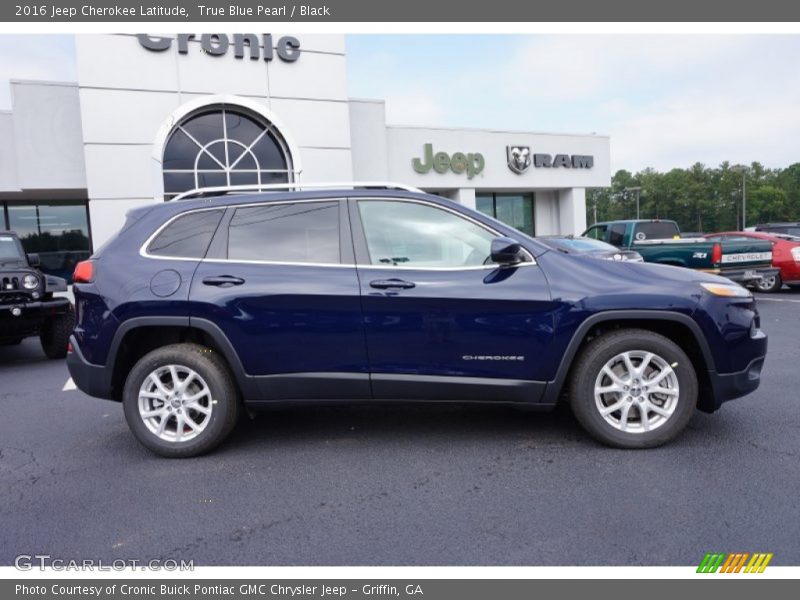True Blue Pearl / Black 2016 Jeep Cherokee Latitude