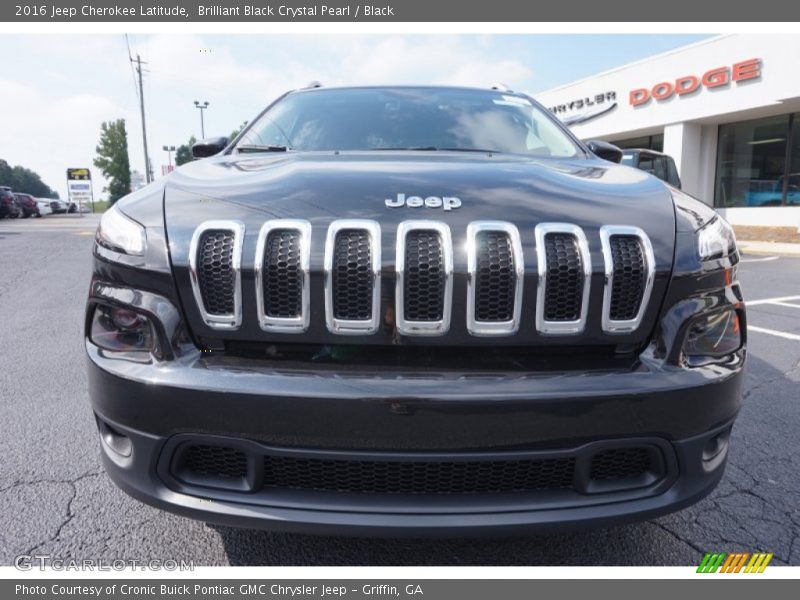Brilliant Black Crystal Pearl / Black 2016 Jeep Cherokee Latitude