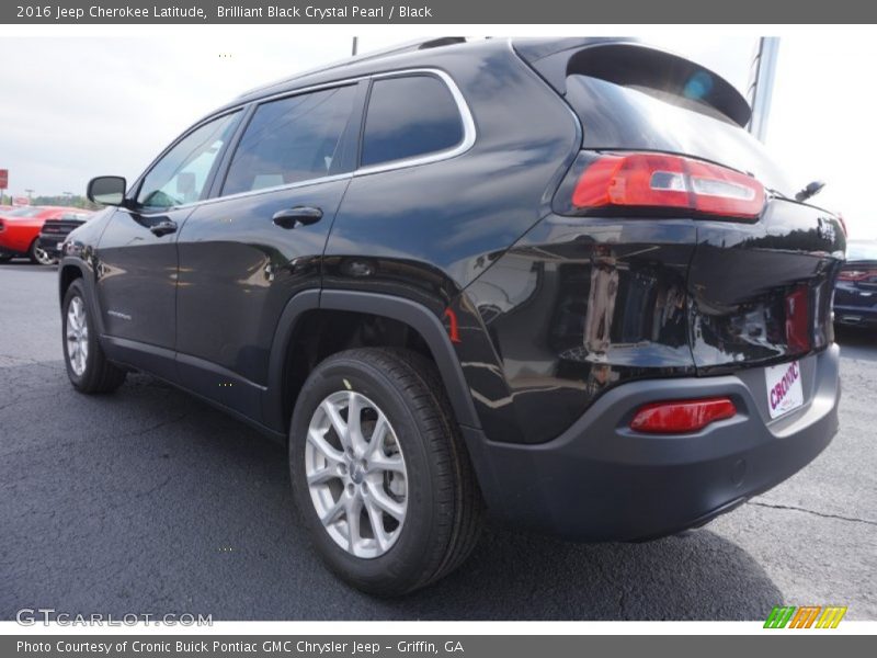 Brilliant Black Crystal Pearl / Black 2016 Jeep Cherokee Latitude