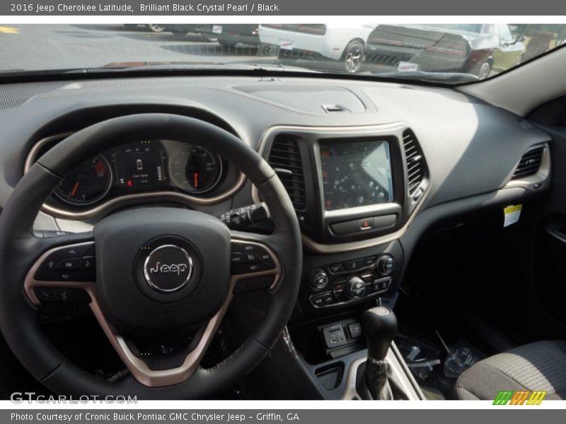 Brilliant Black Crystal Pearl / Black 2016 Jeep Cherokee Latitude