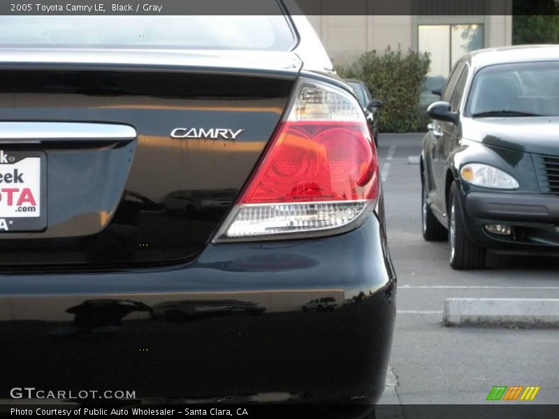Black / Gray 2005 Toyota Camry LE