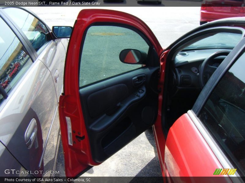 Flame Red / Dark Slate Gray 2005 Dodge Neon SXT