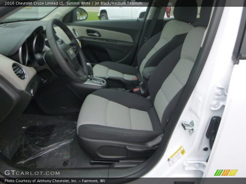 Summit White / Jet Black/Medium Titanium 2016 Chevrolet Cruze Limited LS