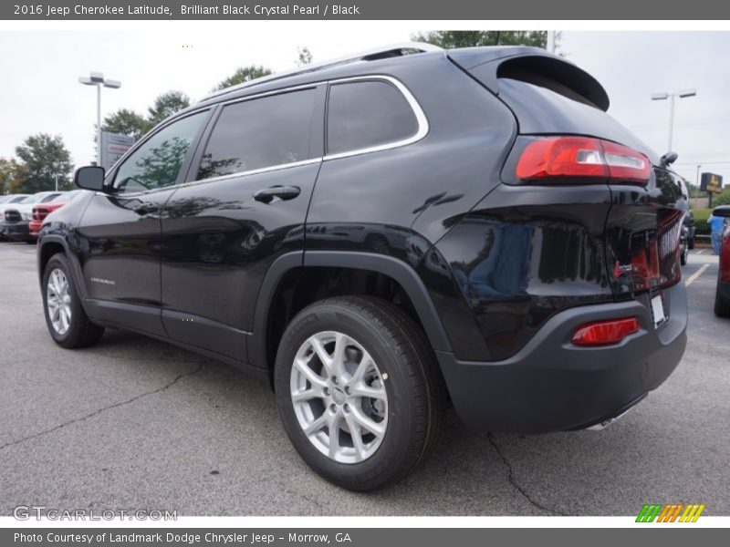 Brilliant Black Crystal Pearl / Black 2016 Jeep Cherokee Latitude