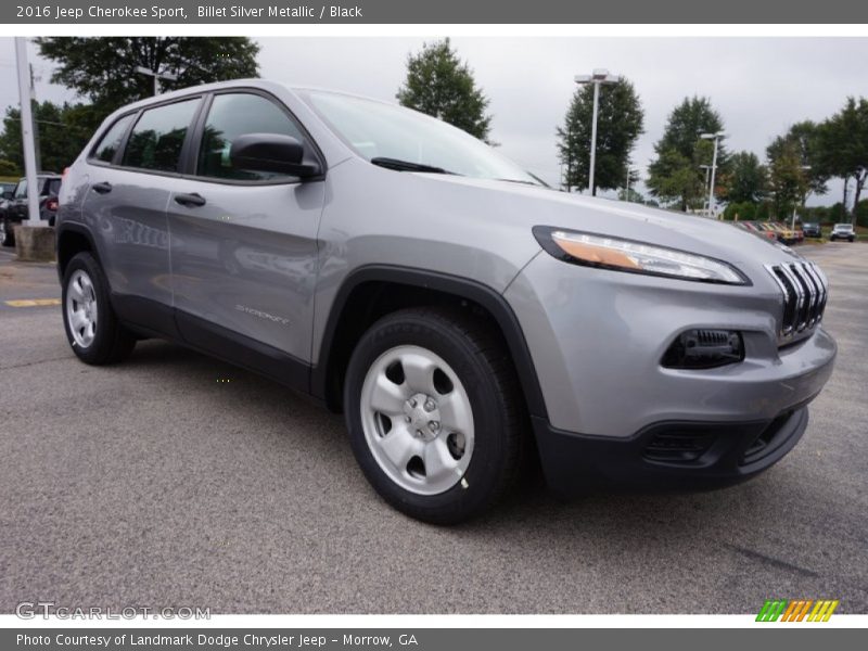 Front 3/4 View of 2016 Cherokee Sport