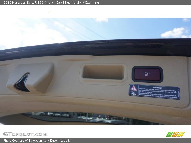 Capri Blue Metallic / Cashmere 2010 Mercedes-Benz R 350 4Matic