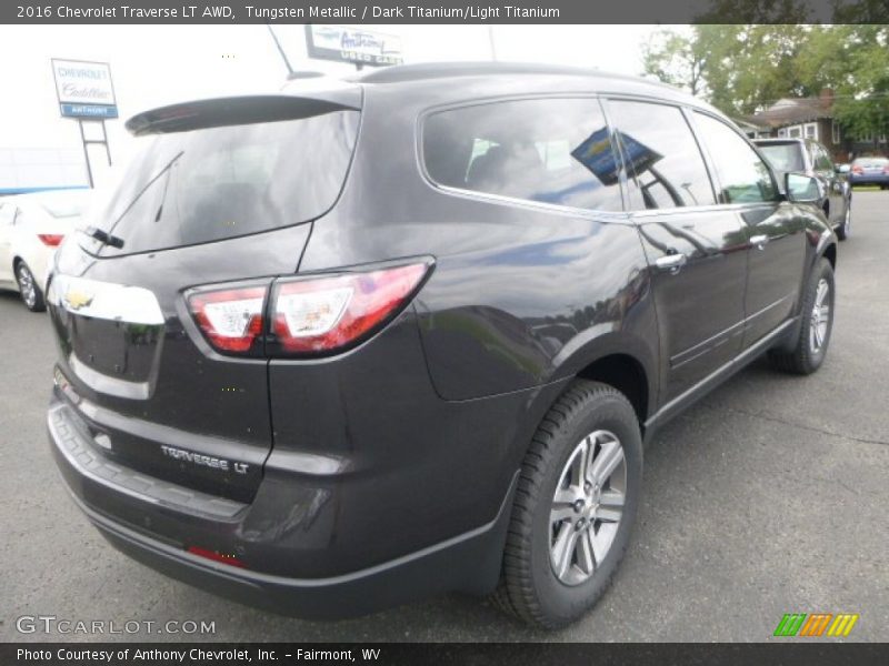 Tungsten Metallic / Dark Titanium/Light Titanium 2016 Chevrolet Traverse LT AWD