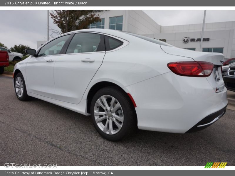 Bright White / Black 2016 Chrysler 200 Limited