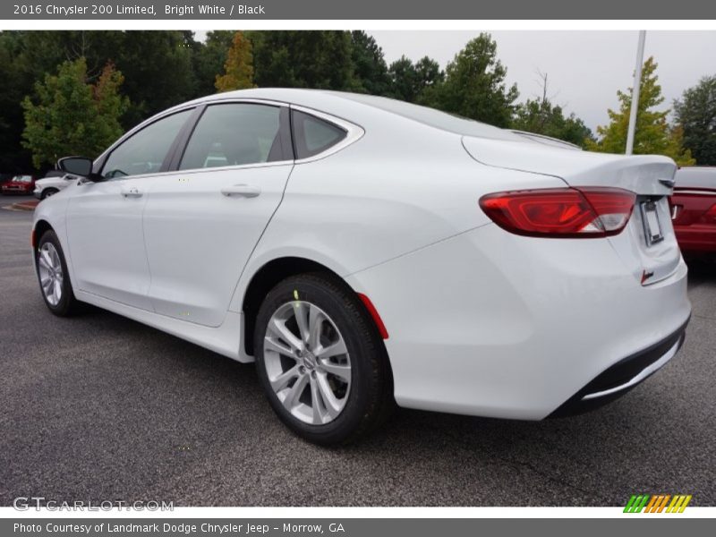 Bright White / Black 2016 Chrysler 200 Limited