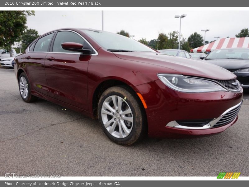 Front 3/4 View of 2016 200 Limited