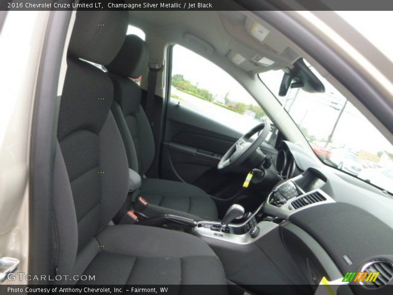Champagne Silver Metallic / Jet Black 2016 Chevrolet Cruze Limited LT
