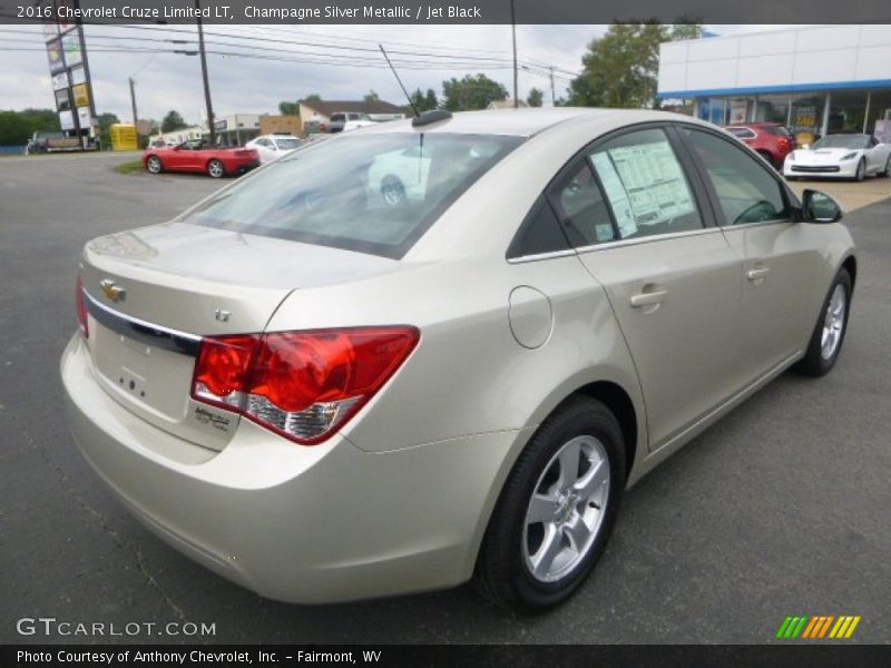 Champagne Silver Metallic / Jet Black 2016 Chevrolet Cruze Limited LT