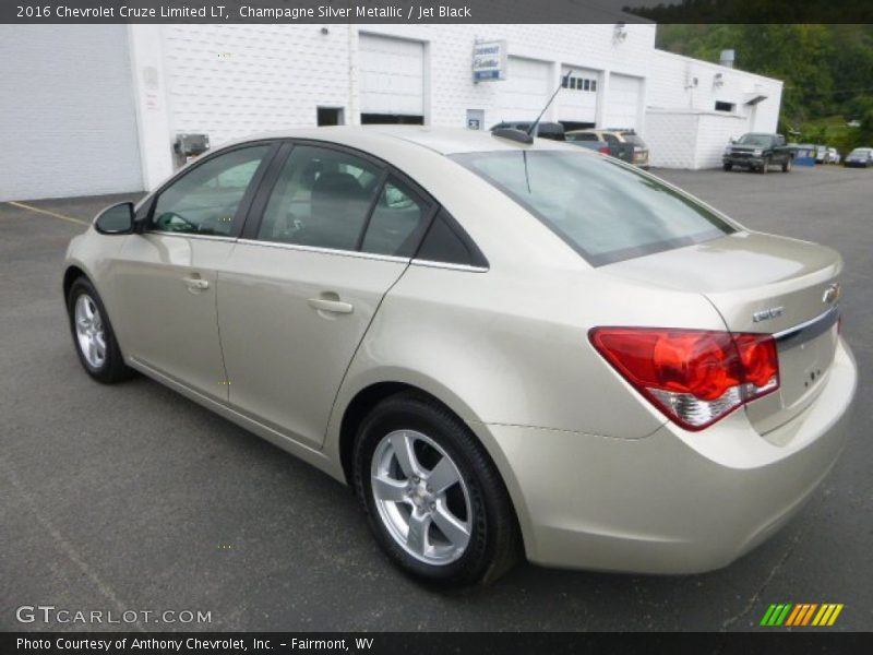 Champagne Silver Metallic / Jet Black 2016 Chevrolet Cruze Limited LT