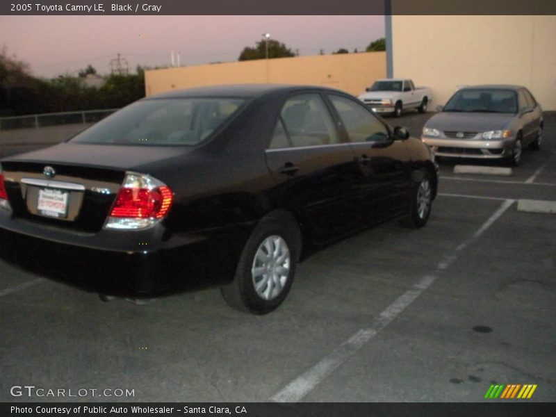 Black / Gray 2005 Toyota Camry LE