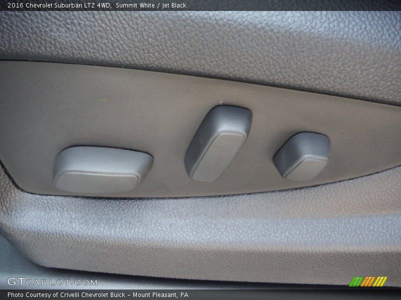 Summit White / Jet Black 2016 Chevrolet Suburban LTZ 4WD