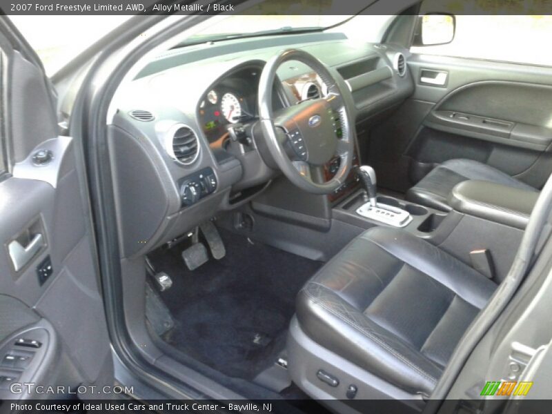 Alloy Metallic / Black 2007 Ford Freestyle Limited AWD