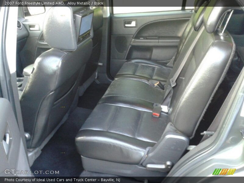 Alloy Metallic / Black 2007 Ford Freestyle Limited AWD