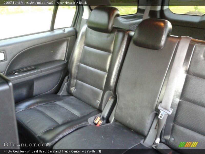 Alloy Metallic / Black 2007 Ford Freestyle Limited AWD