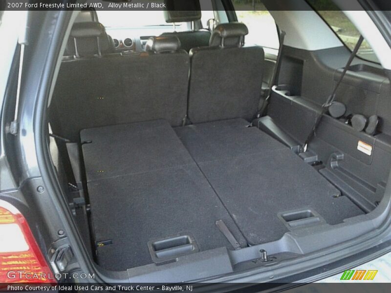 Alloy Metallic / Black 2007 Ford Freestyle Limited AWD